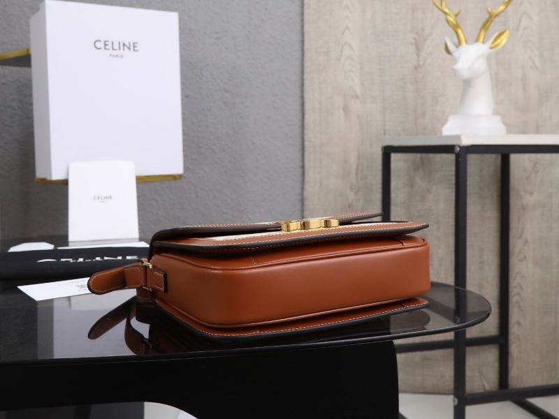 Ce1i*e triomphe bags